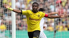 Youssoufa Moukoko, vycházející hvzda Borussie Dortmund. Ve trnácti letech...