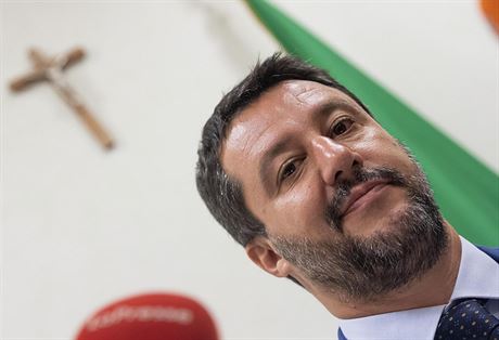 éf italské protiimigraní strany Liga Matteo Salvini.