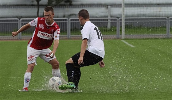 VODNÍ FOTBAL. Hrái Vysokého Mýta a Pardubic se ve vzájemném utkání 1. kola...