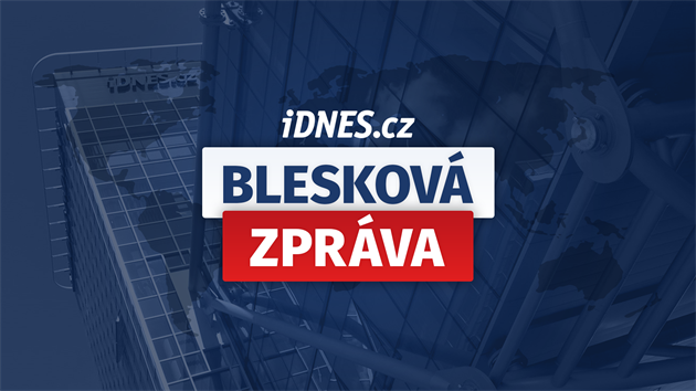 V M.Boleslavi hoří v Nádražní ulici haly, vyhlášen nejvyšší stupeň poplachu