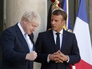 Macron a Johnson po ukonení jejich schzky v Elysee palace. (22. srpna 2019)