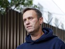 Ruský opoziní vdce Alexej Navalnyj opustil po 30 dnech vzení, kam byl...