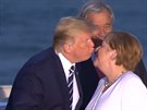 Lady a Trump. Prezident USA olíbal kancléku Merkelovou