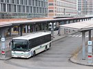 Autobusov� n�dra�� ve Zl�n�.