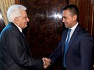 Italský prezident Sergio Mattarella (vlevo) a lídr Hnutí pěti hvězd Luigi di...