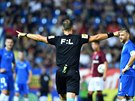 Rozhodí Pavel Julínek bhem zápasu Liberec - Sparta