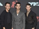 Kevin Jonas a jeho brati Joe a Nick na MTV Video Music Awards (Newark, 26....