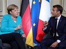 Nmecká kancléka Angela Merkelová a francouzský prezident Emmanuel Macron na...