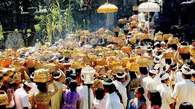 Naše chrámy a posvátná voda vyjadřují vděčnost za zdroje našeho života, které nám byly propůjčeny, tvrdí Balijci.