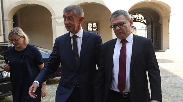 Premiér Andrej Babiš uvedl nového ministra kultury Lubomíra Zaorálka do úřadu. (27. srpna 2019)