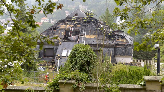 Někdejší vilu uprchlého odsouzeného podnikatele Radovana Krejčíře v Černošicích u Prahy zasáhl v noci na 20. srpna 2019 rozsáhlý požár, plameny zničily téměř celou střechu.