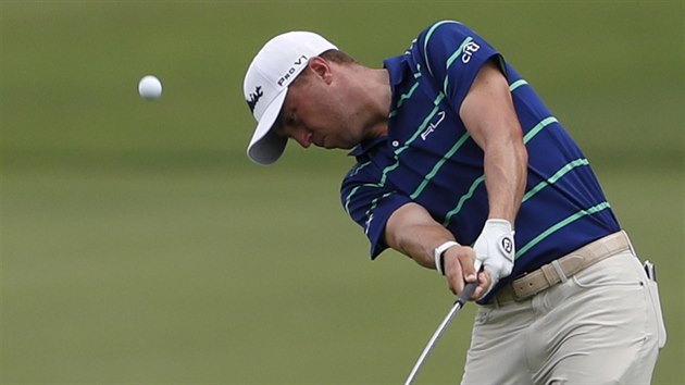 Justin Thomas ve tetm kole turnaje Tour Championship v Atlant.