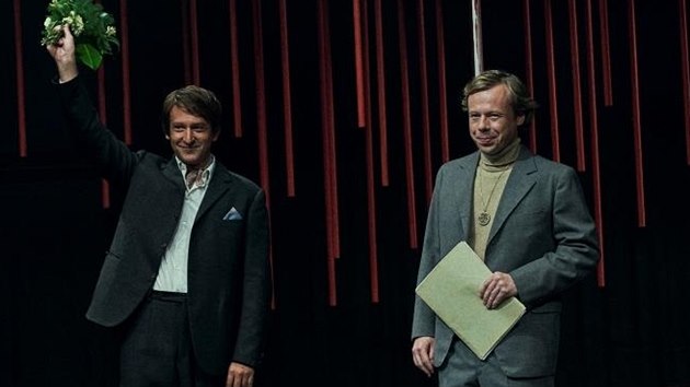 Martin Hofmann jako Pavel Landovsk a Viktor Dvok coby Vclav Havel pi naten filmu Havel