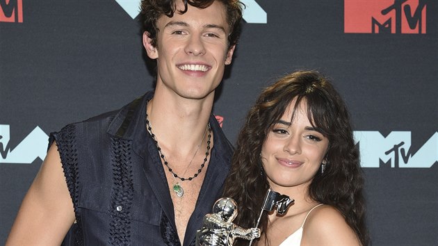 Shawn Mendes a Camila Cabello na MTV Video Music Awards (Newark, 26. srpna 2019)
