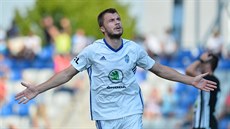 Nikolaj Komličenko z Mladé Boleslavi se raduje ze vstřeleného gólu.