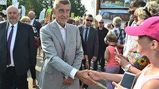 Ministr zemdlství Miroslav Toman a premiér Andrej Babi (zleva) pi zahájení...