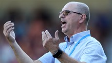 Ostravský trenér Bohumil Páník bhem utkání na Spart.