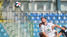 Nikolaj Komlienko z Mladé Boleslavi v utkání proti eským Budjovicím.