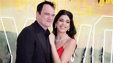 Quentin Tarantino s manelkou Daniellou Pickovou (Londn, 30. ervence 2019)