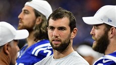 Andrew Luck v posledních letech zápasm Indianapolis Colts asto jen pihlíel.