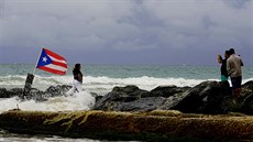 Portoriko a stát Florida ve stedu vyhlásily stav nouze kvli blíícímu se...