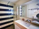 Modrobílá koupelna - vzorové rekonstruované pokoje v LH Thermal.