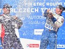 Druhý mu úvodního závodu Czech Truck Prix v Most Adam Lacko (vlevo) a vítz...