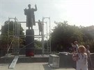 Praha 6 se rozhodla zakrýt sochu sovtského marála Konva