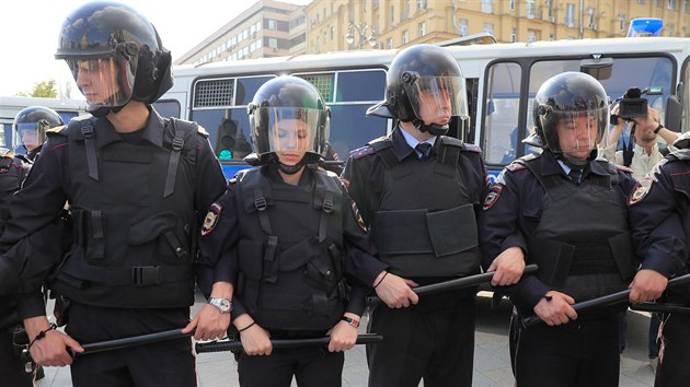 V rusk metropoli v sobotu tisce lid opt demonstruj za svobodn volby. (31. srpna 2019)