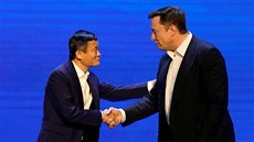 Elon Musk a Jack Ma na Svtové konferenci o umlé inteligenci v anghaji (29....