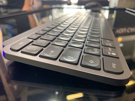 Logitech MX Keys