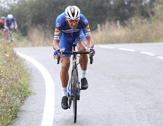 Belgický cyklista Philippe Gilbert se raduje z vítzství, archivní snímek