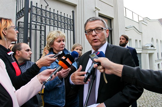 Ministr kultury Lubomír Zaorálek (ČSSD) s novináři