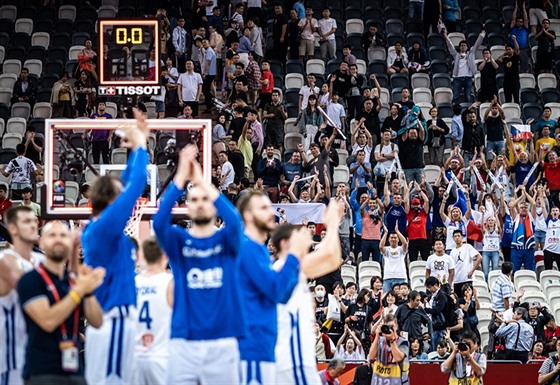 et basketbalist dkuj svm fanoukm za podporu.