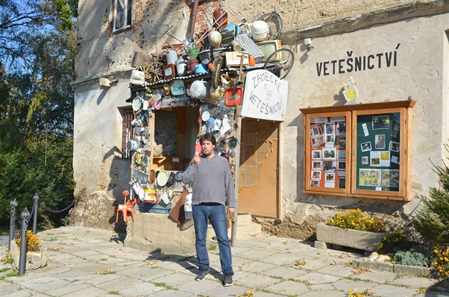 Pavel Kue v Martinicích u Dolních Kralovic vytvoil ráj hleda starých...