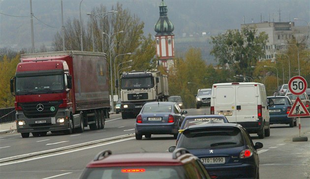 Jaké jméno získá most na hlavním prtahu msta zatím není jasné.