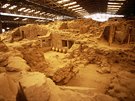Archeologické vykopávky v Akrotiri odkryly dládné ulice, dmyslný kanalizaní...
