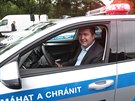 Ministr vnitra Jan Hamáek (SSD) v novém typu policejních aut urených pro...