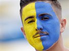 Fanouek Kosova v národních barvách ped zápasem kvalifikace i mistrovství...