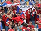 etí fanouci se radují ze vsteleného gólu reprezentace proti Kosovu na...