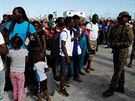 Evakuace Bahamc, kterým hurikán Dorian zpustoil domovy. (6. záí 2019)