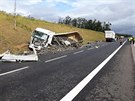 Smrteln nehoda dvou kamion uzavela hlavn tah mezi Brnem a Znojmem. (9. z...