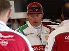 Kimi Räikkönen z Alfy Romeo bhem trénink v Monze.