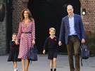 Princezna Charlotte, vévodkyně Kate, princ George a princ William v první...