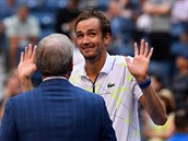 Omluvn gesto Daniila Medvedva k fanoukm na US Open.