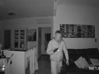 Bezpečnostní kamery natočili zloděje při krádeži