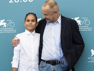 Petr Kotlár a Václav Marhoul na festivalu v Benátkách uvedli Nabarvené ptáče