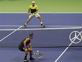 Ital Matteo Berrettini (elem) a panl Rafal Nadal hraj semifinle US Open.