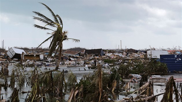 Na nejmn 20 mrtvch vzrostla bilance dn huriknu Dorian na Bahamch. (5. z 2019)