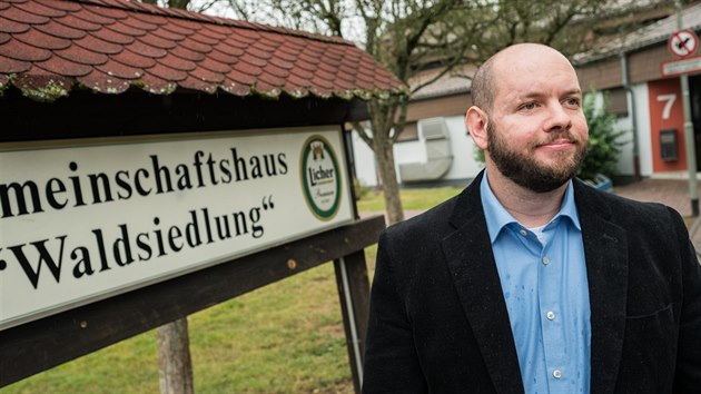 Stefan Jagsch z Nrodn demokratick strany je novm starostou nmeck obce Altenstadt-Waldsiedlung. (8. z 2019)